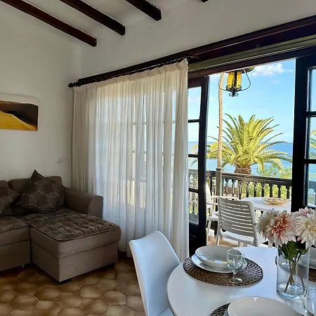 Arpones 15 * San Bartolome de Tirajana (Gran Canaria)